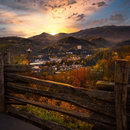 Forever Yours, Hot Tub, 1089 Of Free Attraction Tickets For Each Paid Day, Dollywood And More Pigeon Forge Eksteriør billede