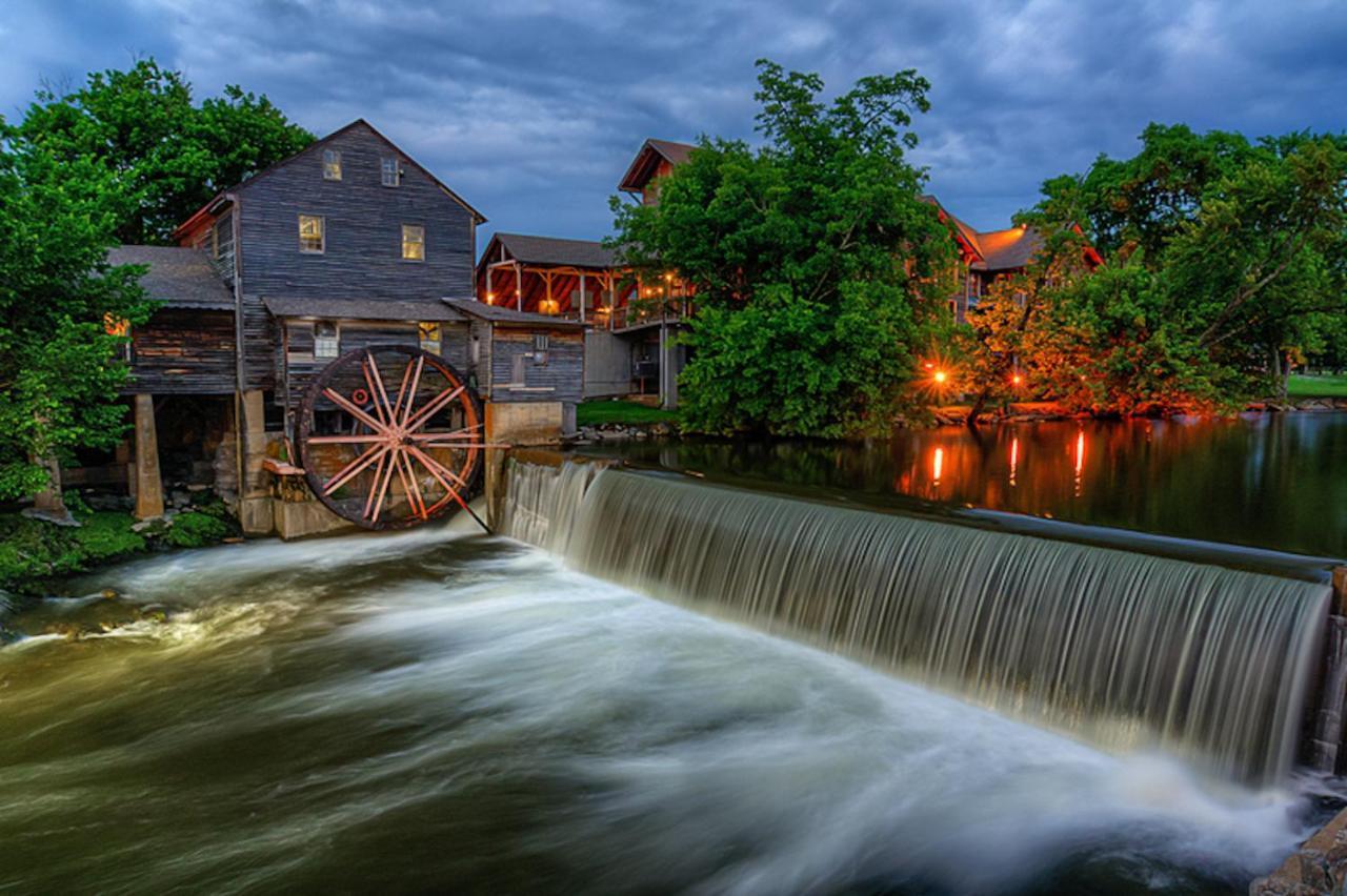 Forever Yours, Hot Tub, 1089 Of Free Attraction Tickets For Each Paid Day, Dollywood And More Pigeon Forge Eksteriør billede