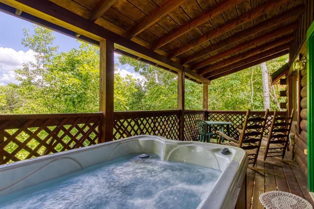 Forever Yours, Hot Tub, 1089 Of Free Attraction Tickets For Each Paid Day, Dollywood And More Pigeon Forge Eksteriør billede