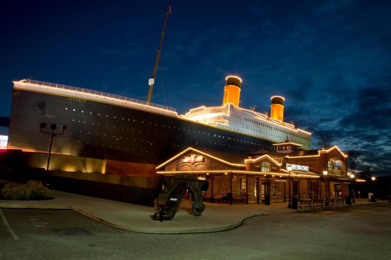 Forever Yours, Hot Tub, 1089 Of Free Attraction Tickets For Each Paid Day, Dollywood And More Pigeon Forge Eksteriør billede
